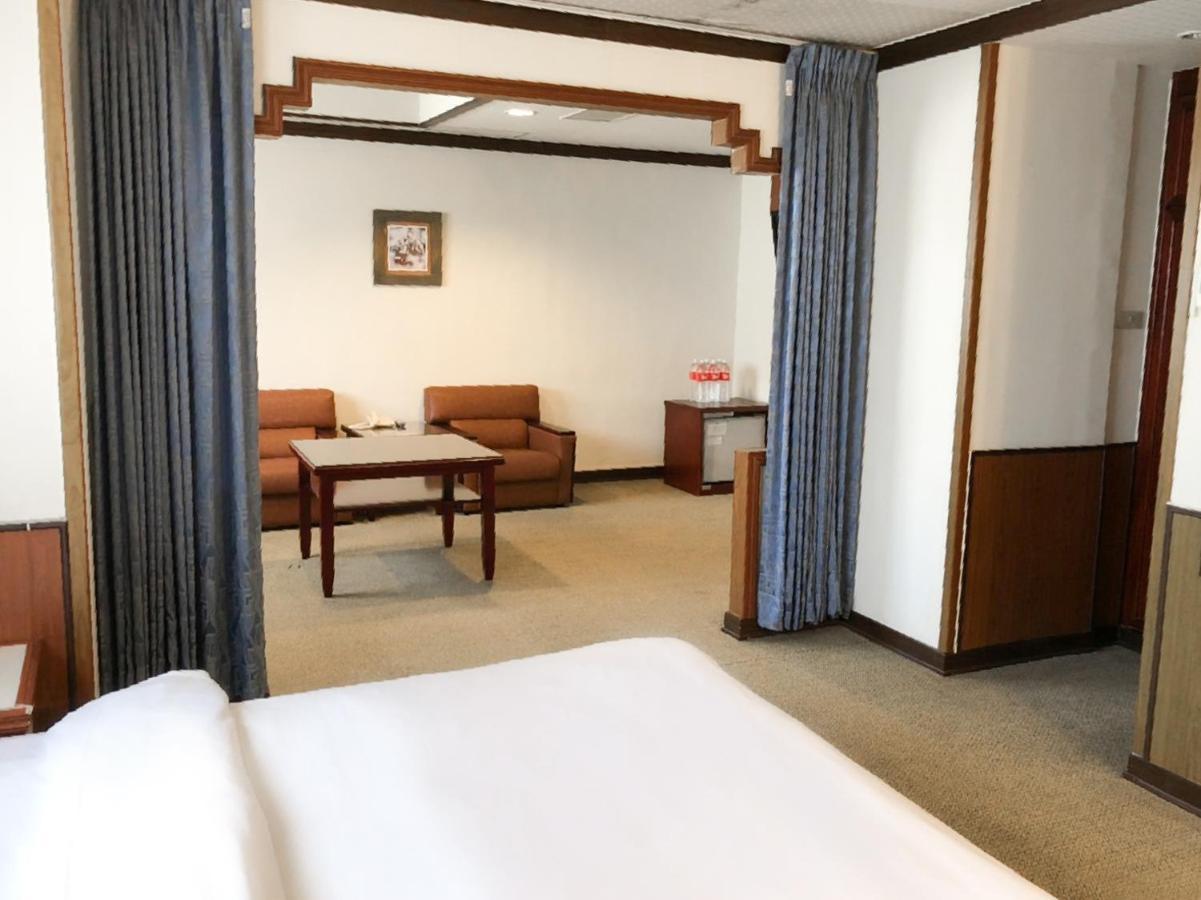 Guide Hotel Changhua Jhongjheng מראה חיצוני תמונה