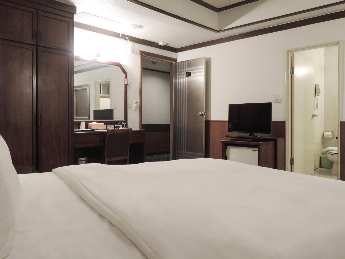 Guide Hotel Changhua Jhongjheng מראה חיצוני תמונה